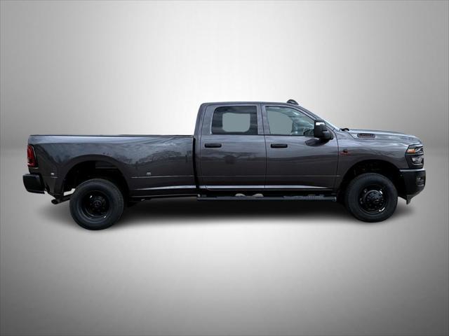 new 2025 Ram 3500 car, priced at $72,304