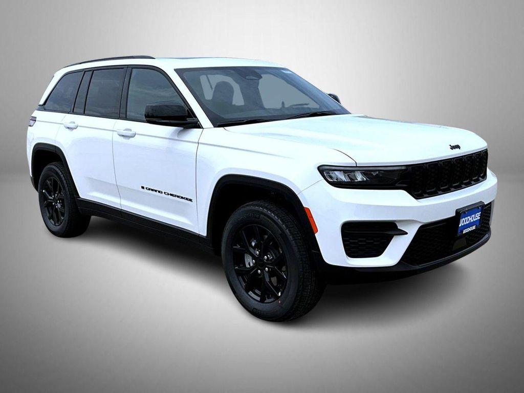 new 2025 Jeep Grand Cherokee car, priced at $42,159