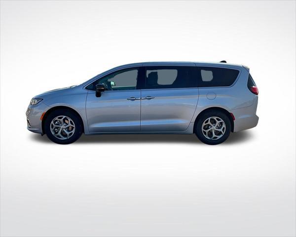 new 2024 Chrysler Pacifica car, priced at $41,299