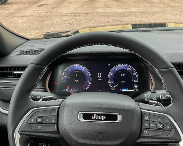 new 2024 Jeep Grand Cherokee L car, priced at $41,354