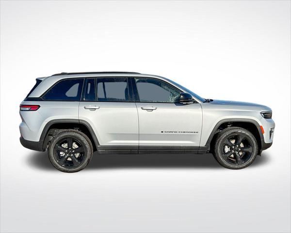 new 2025 Jeep Grand Cherokee car, priced at $44,199