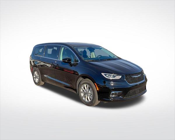 new 2024 Chrysler Pacifica car, priced at $39,369