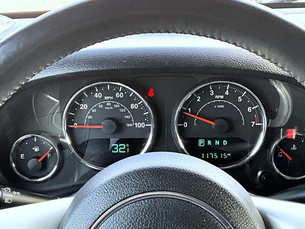 used 2015 Jeep Wrangler Unlimited car, priced at $17,335