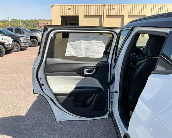 new 2025 Jeep Compass car, priced at $31,019