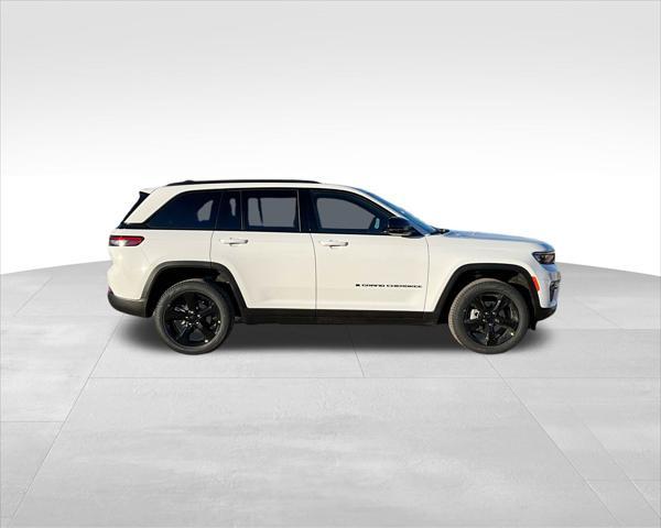 new 2025 Jeep Grand Cherokee car, priced at $48,619