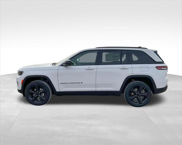 new 2025 Jeep Grand Cherokee car, priced at $43,759