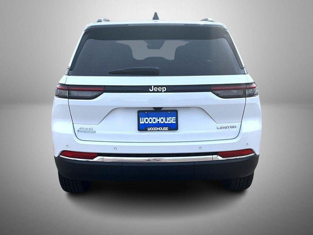 new 2025 Jeep Grand Cherokee car, priced at $44,829