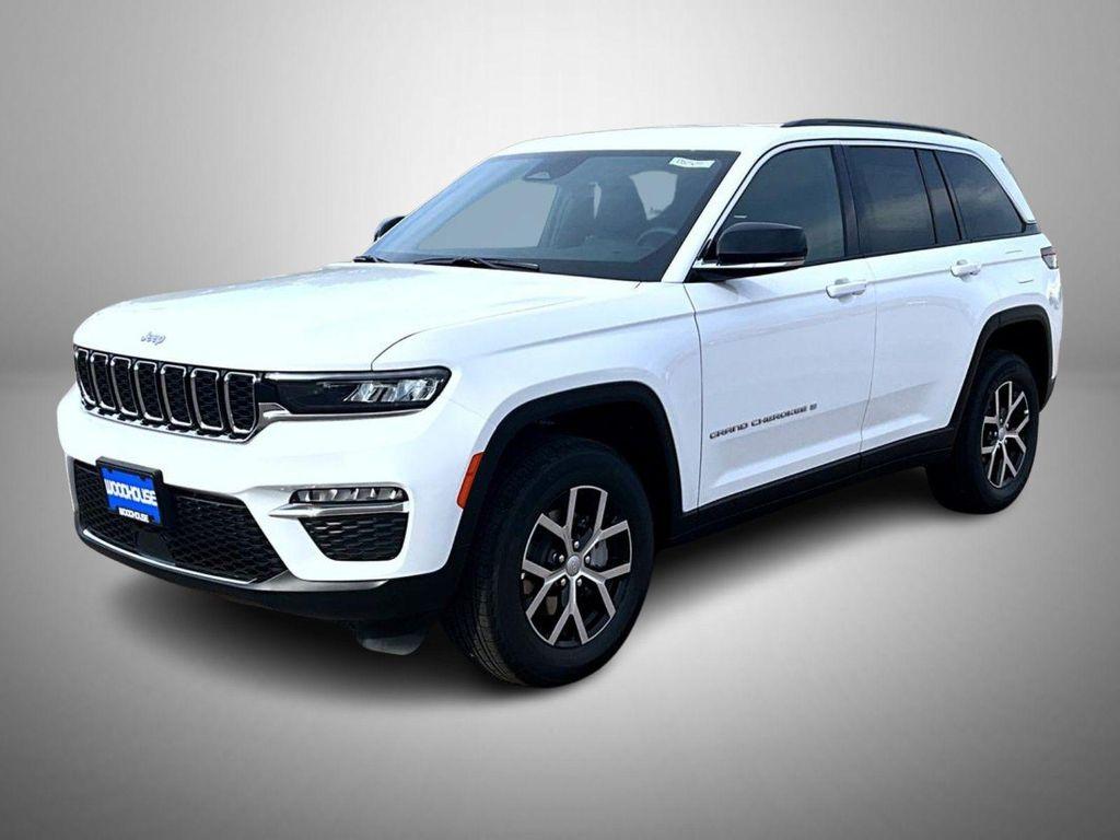 new 2025 Jeep Grand Cherokee car, priced at $44,829