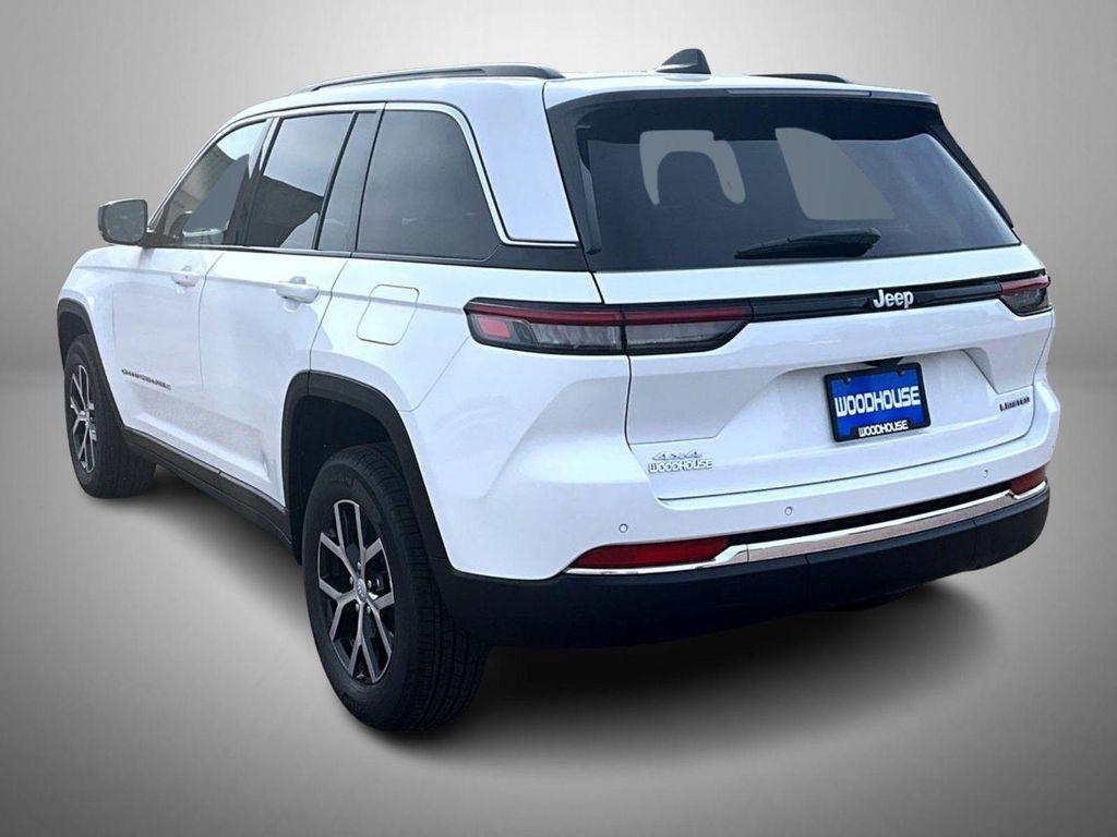 new 2025 Jeep Grand Cherokee car, priced at $44,829