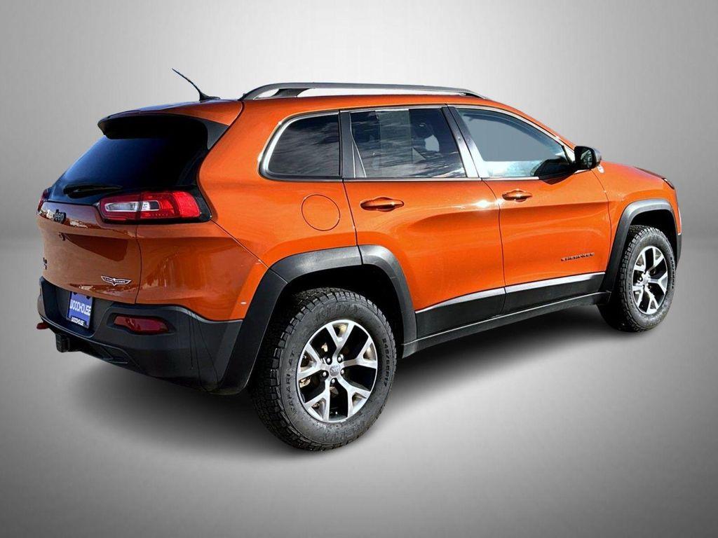 used 2015 Jeep Cherokee car, priced at $12,998