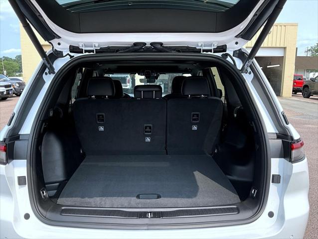 new 2025 Jeep Grand Cherokee car, priced at $45,314
