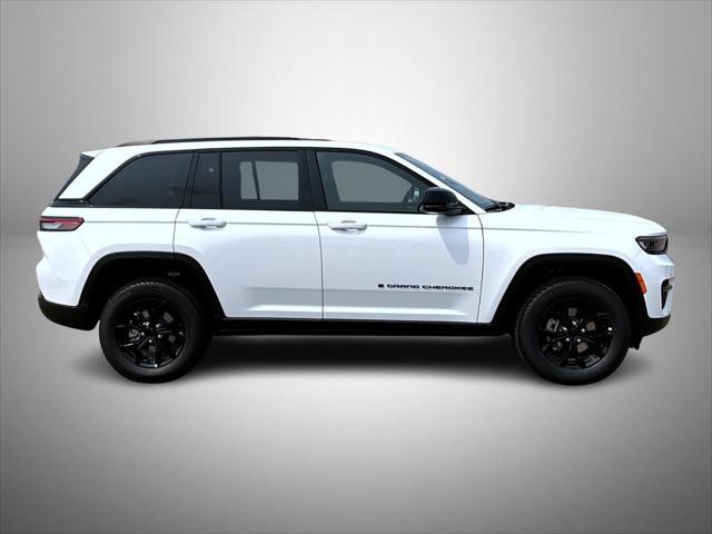 new 2025 Jeep Grand Cherokee car, priced at $45,314