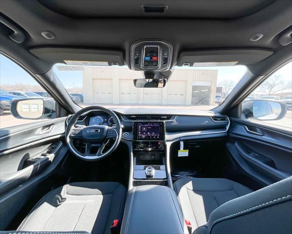 new 2025 Jeep Grand Cherokee car, priced at $36,759