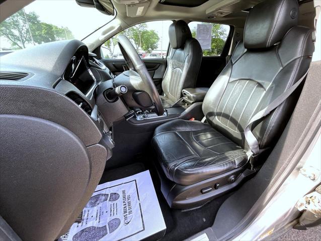 used 2015 Chevrolet Traverse car, priced at $5,850