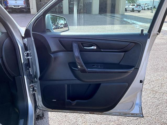 used 2015 Chevrolet Traverse car, priced at $5,850