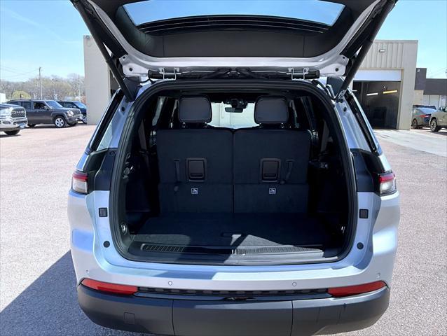 new 2025 Jeep Grand Cherokee L car, priced at $40,751