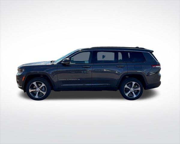 new 2024 Jeep Grand Cherokee L car, priced at $45,214