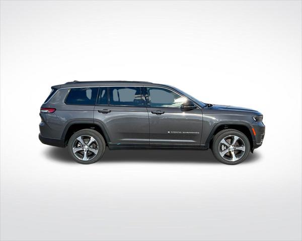 new 2024 Jeep Grand Cherokee L car, priced at $45,214