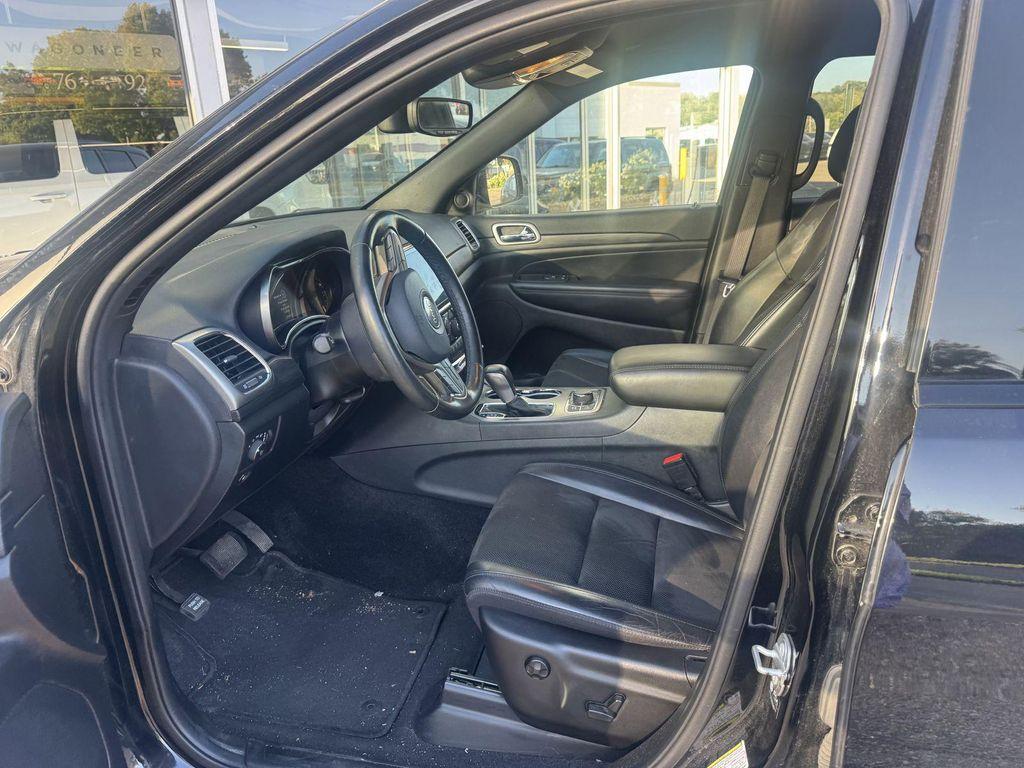used 2022 Jeep Grand Cherokee car, priced at $29,850