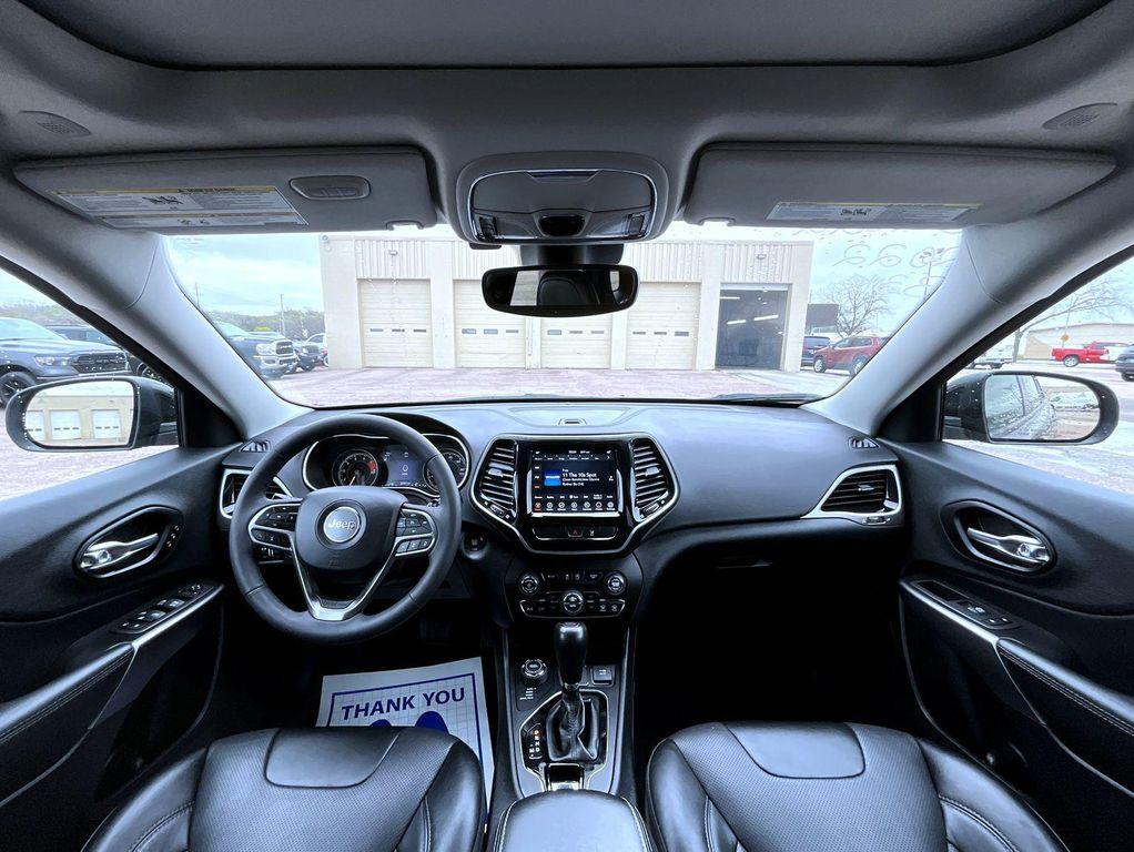 used 2022 Jeep Cherokee car, priced at $26,029