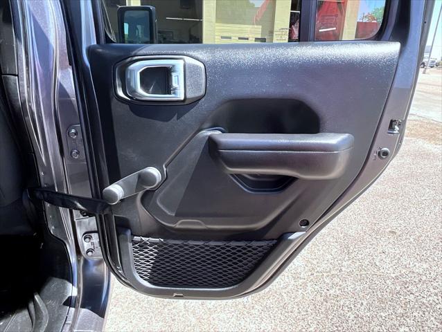 used 2021 Jeep Gladiator car, priced at $31,400