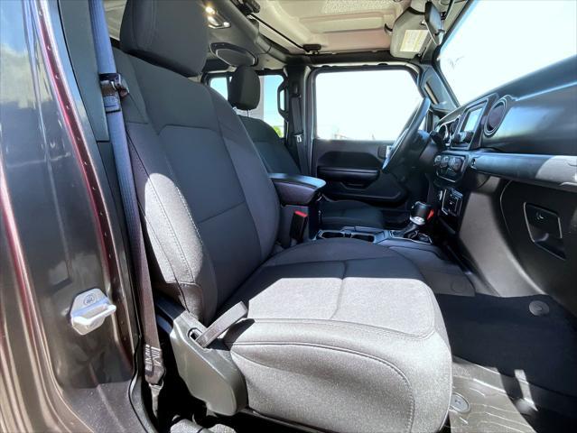 used 2021 Jeep Gladiator car, priced at $31,400