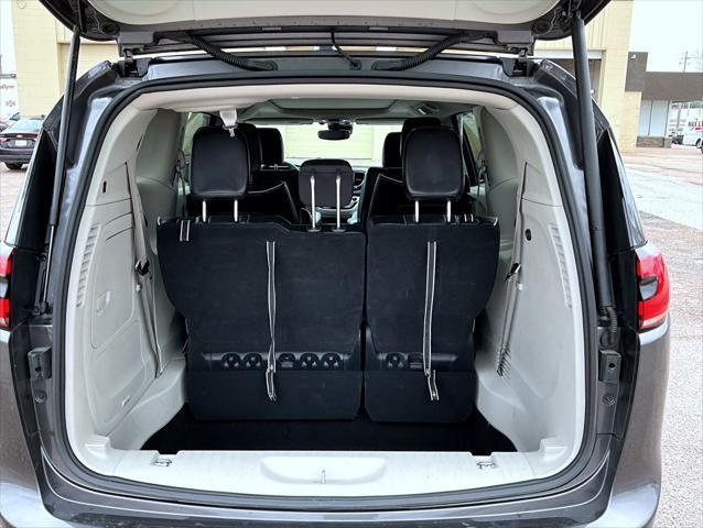 used 2023 Chrysler Pacifica Hybrid car, priced at $31,499