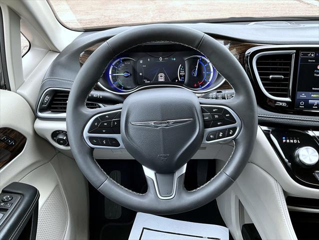 used 2023 Chrysler Pacifica Hybrid car, priced at $31,499