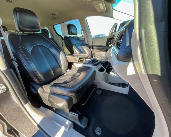 used 2022 Chrysler Pacifica car, priced at $24,621