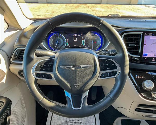 used 2022 Chrysler Pacifica car, priced at $24,621