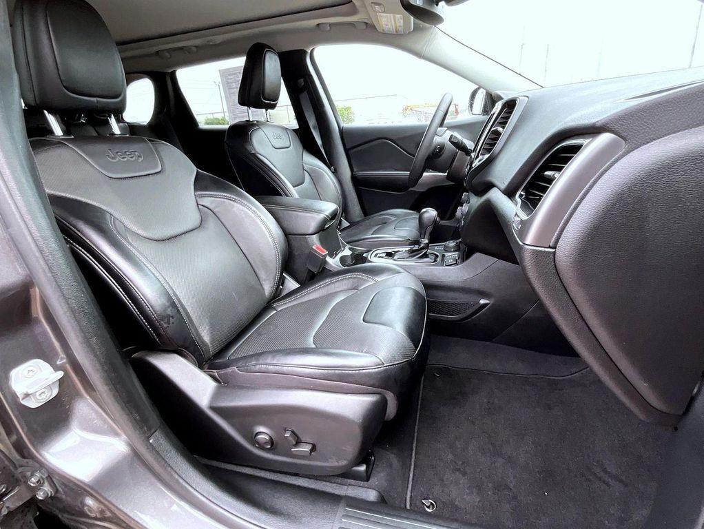 used 2022 Jeep Cherokee car, priced at $27,790