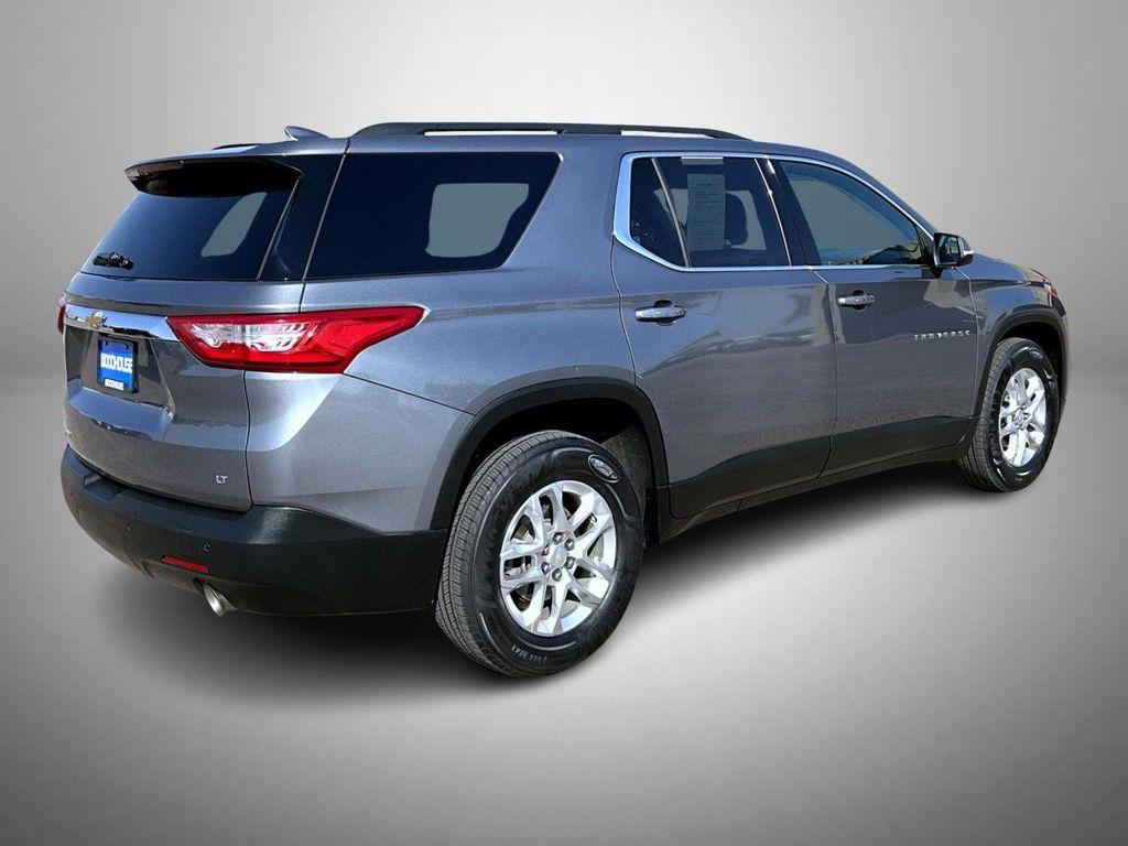 used 2021 Chevrolet Traverse car, priced at $24,499