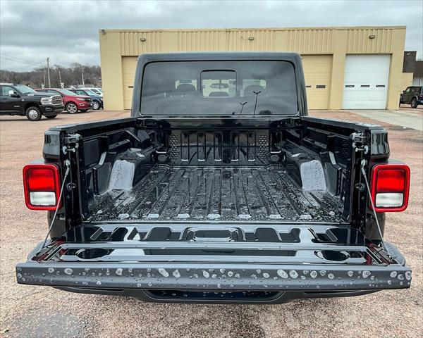 new 2025 Jeep Gladiator car, priced at $42,064