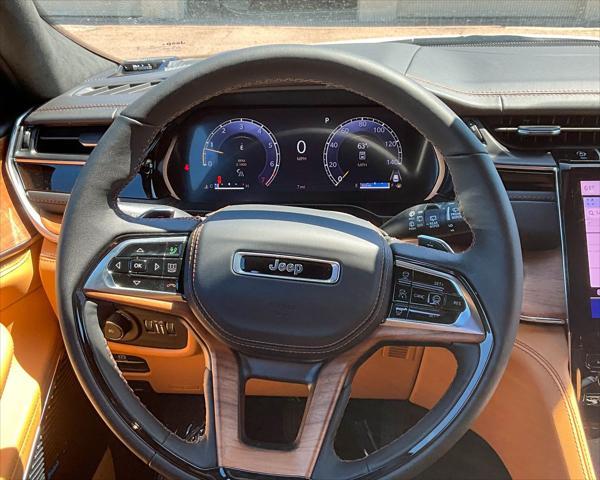 new 2025 Jeep Grand Cherokee car, priced at $70,104