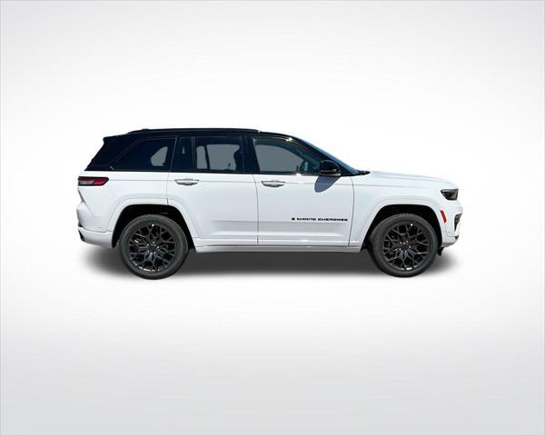 new 2025 Jeep Grand Cherokee car, priced at $70,104