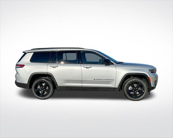 new 2025 Jeep Grand Cherokee L car, priced at $48,694