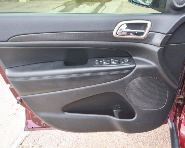 used 2016 Jeep Grand Cherokee car, priced at $14,750