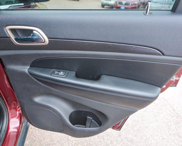 used 2016 Jeep Grand Cherokee car, priced at $14,750