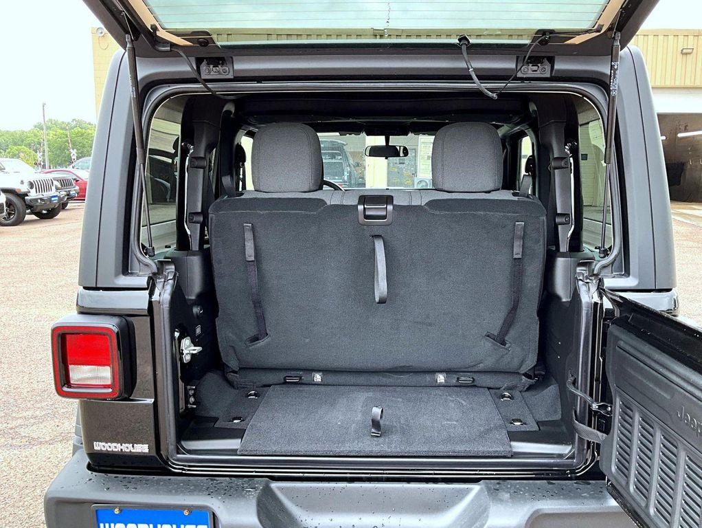 new 2025 Jeep Wrangler car, priced at $34,732