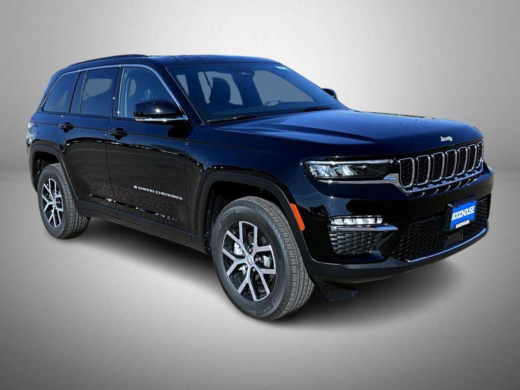 new 2025 Jeep Grand Cherokee car, priced at $40,924