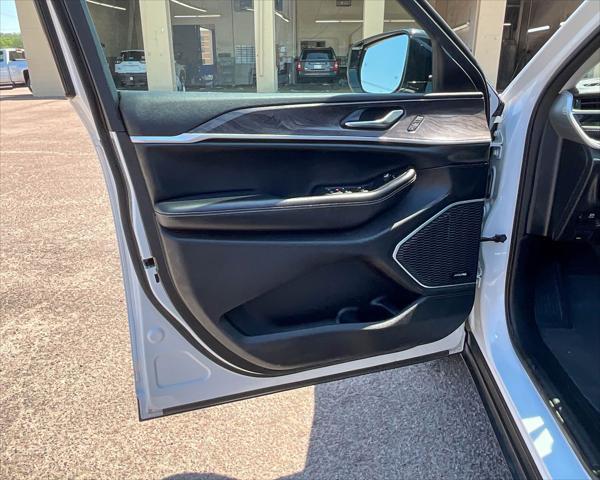 used 2023 Jeep Grand Cherokee 4xe car, priced at $32,989