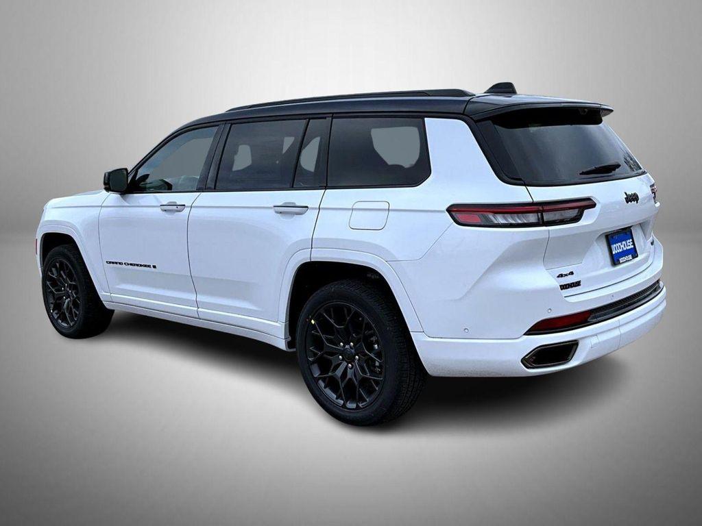 new 2025 Jeep Grand Cherokee L car, priced at $62,578