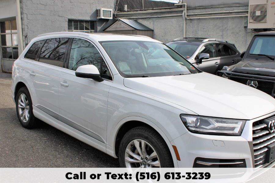 used 2017 Audi Q7 car, priced at $18,897