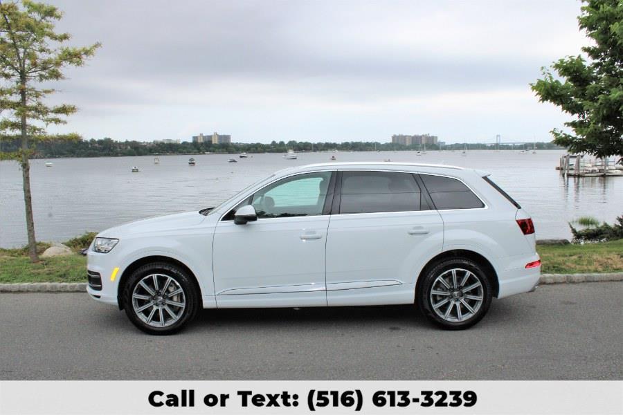 used 2017 Audi Q7 car, priced at $26,195