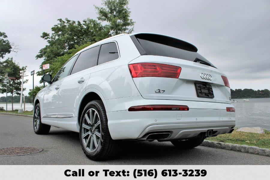 used 2017 Audi Q7 car, priced at $26,195