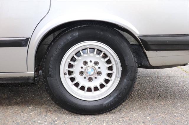 used 1986 BMW 528 car, priced at $5,800