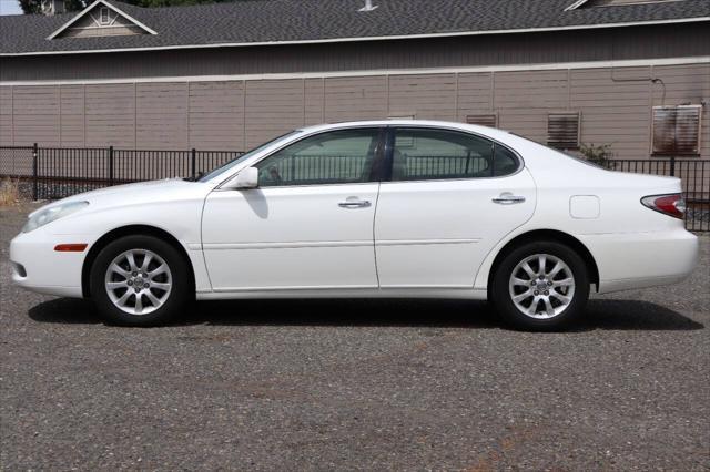 used 2004 Lexus ES 330 car, priced at $8,750