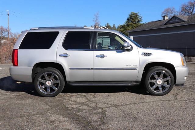 used 2012 Cadillac Escalade car, priced at $11,495