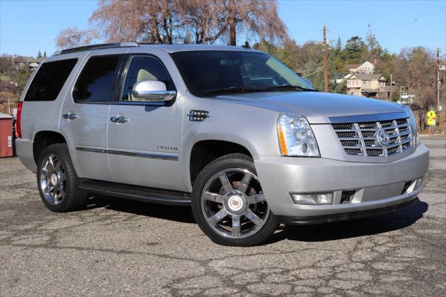 used 2012 Cadillac Escalade car, priced at $11,495