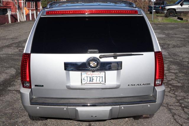 used 2012 Cadillac Escalade car, priced at $11,495